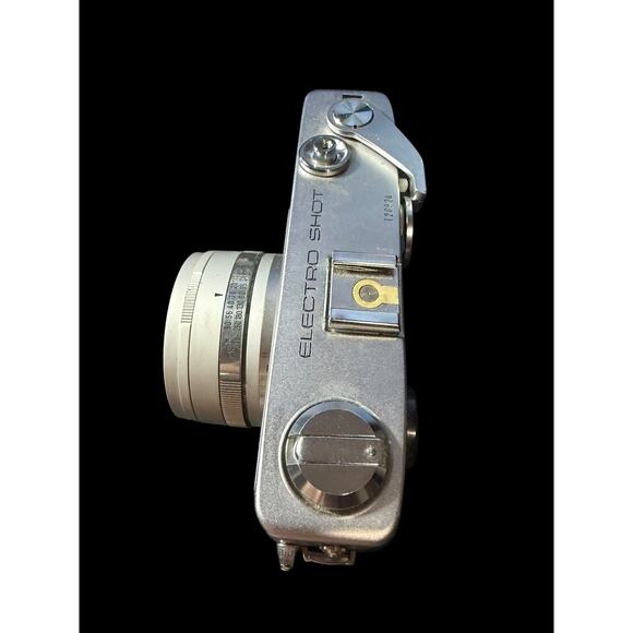 Minolta Electro Shot 35mm Film Camera f/1.8 40mm Lens Vintage